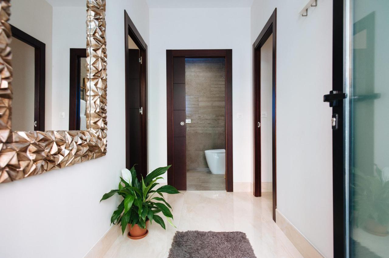 Apartamento José Laguillo * Séville
